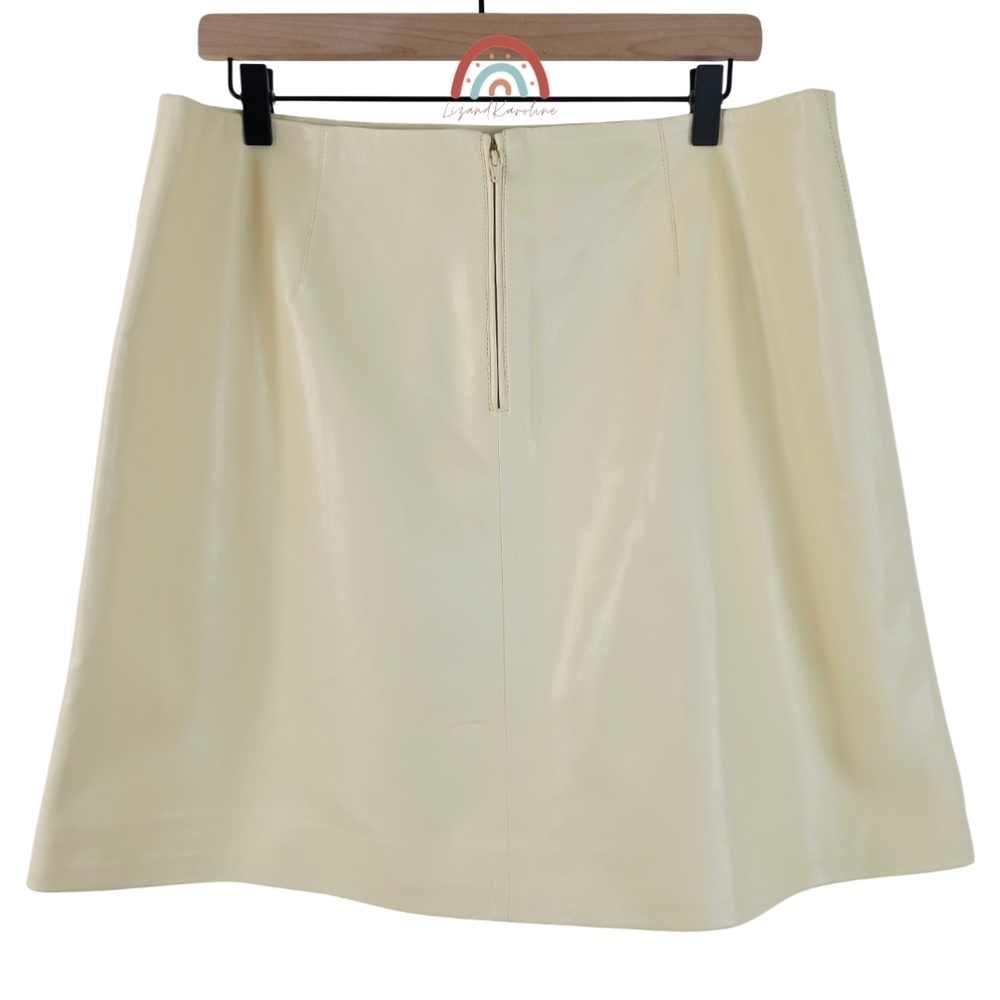 New! J. Crew Fairfax Skirt in Faux Leather Pale Chamois - Picture 4 of 12